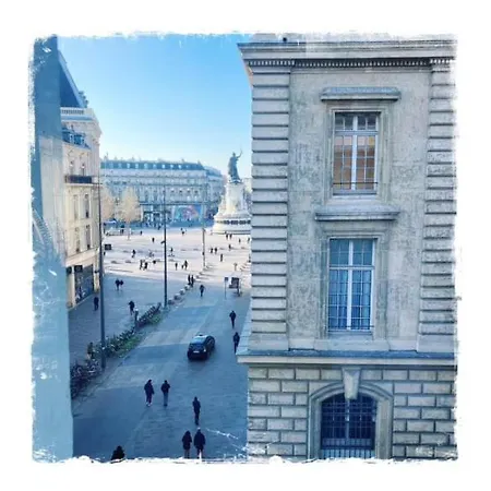 Republique Of Appartement Parijs